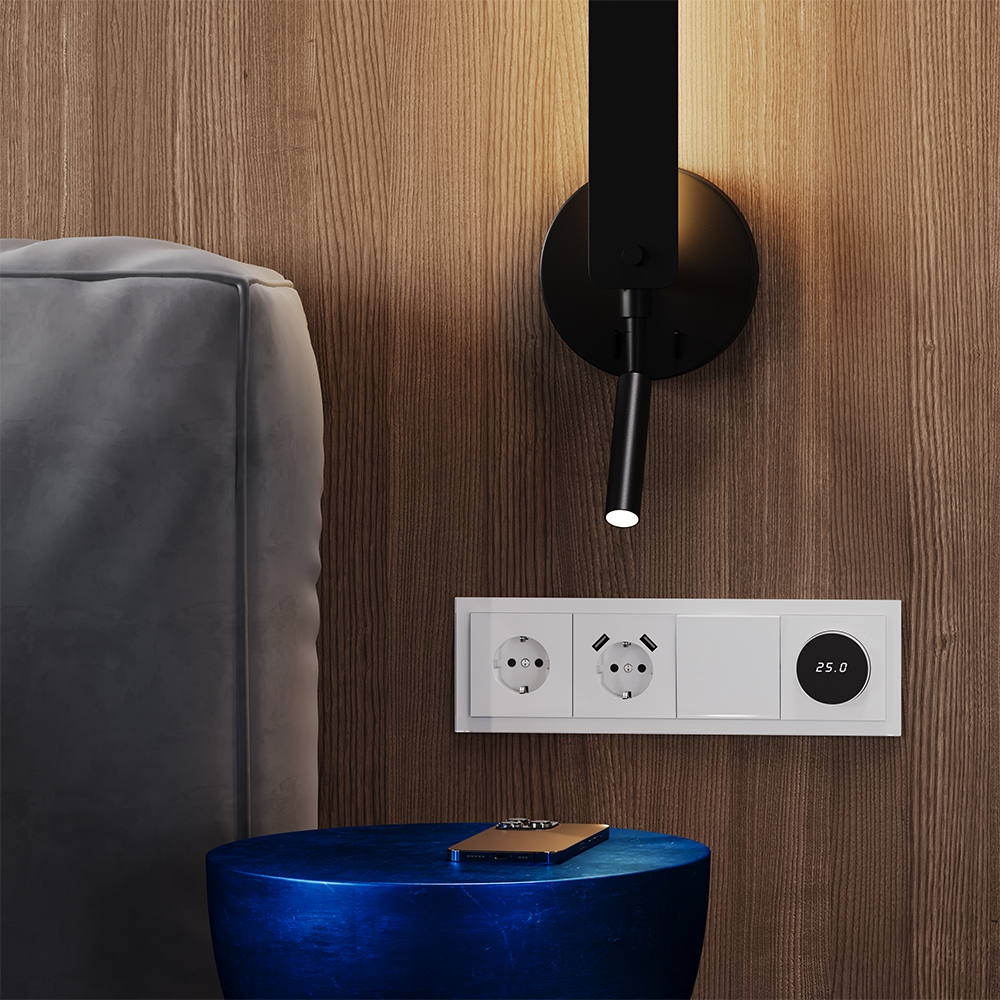 Розетка встраиваемая Voltum S70 с заземлением, шторками и USB A+A Белый матовый VLS040402 — изображение 5