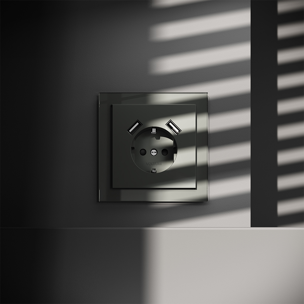 Розетка встраиваемая Voltum S70 с заземлением, шторками и USB A+A Титан VLS040406 — изображение 4